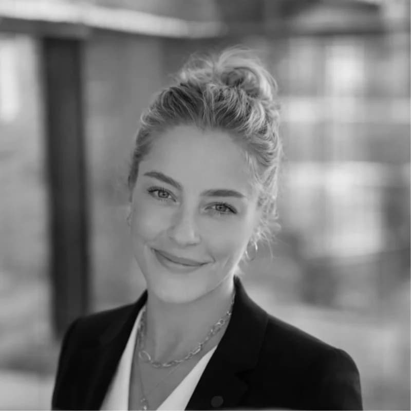 Portrait de Cora Bouvier, CEO de Baiia